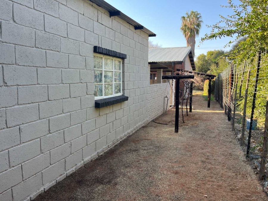 4 Bedroom Property for Sale in Ses Brugge Northern Cape